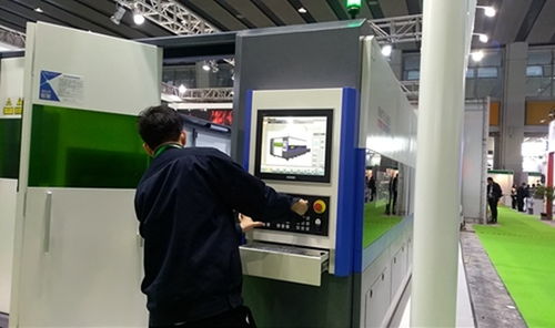 燈塔工廠引領食品工業(yè)與網絡設備融合，開啟行業(yè)升級新紀元